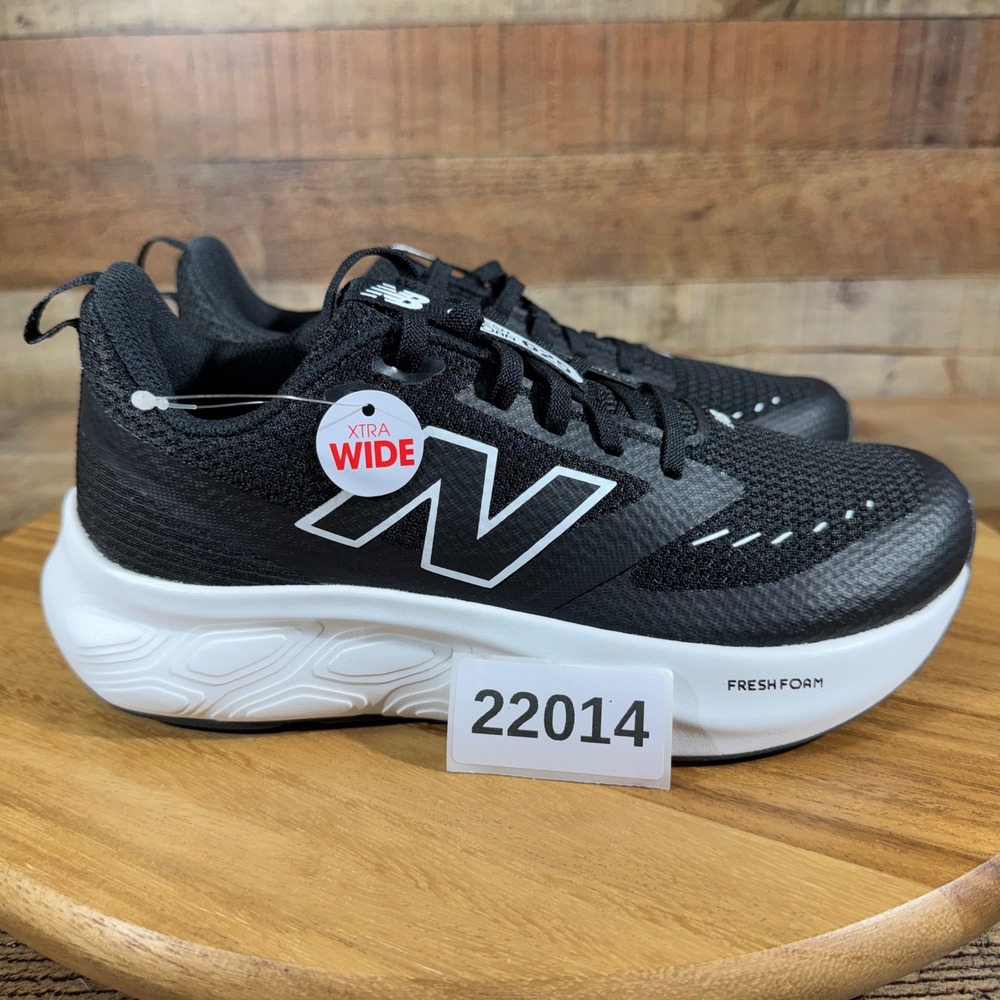 New Balance Fresh Foam 625 Kids Boys 5.5 Black White X-Wide Sneaker GK625BK